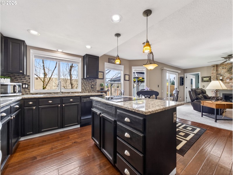 Kitchen/Family Room