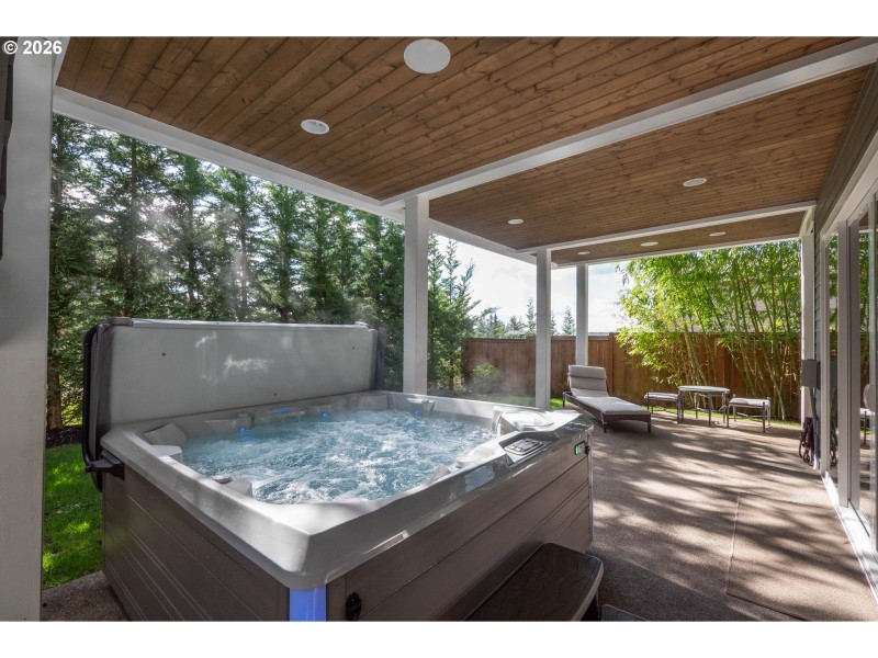 Hot Tub