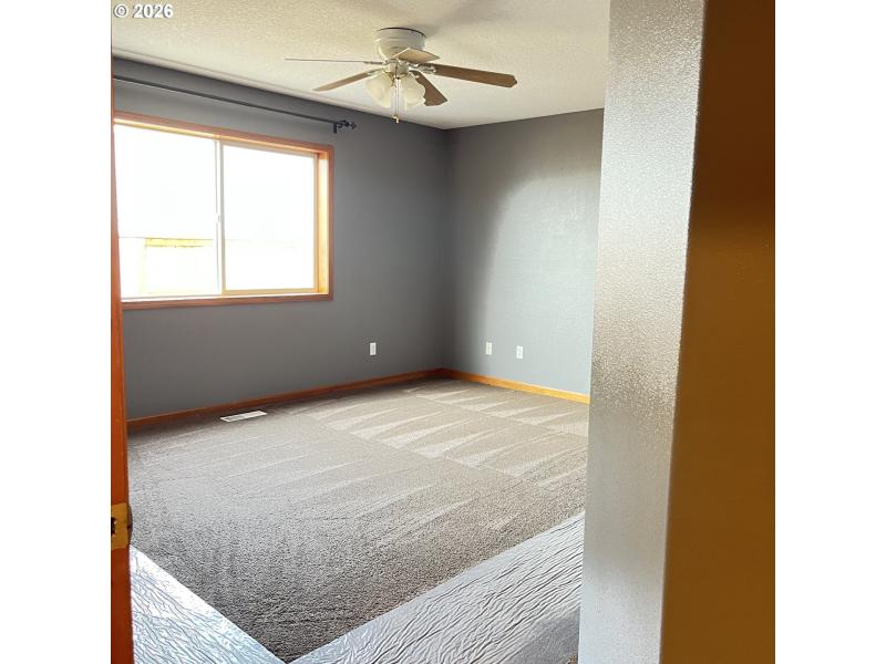 Bedroom, Primary