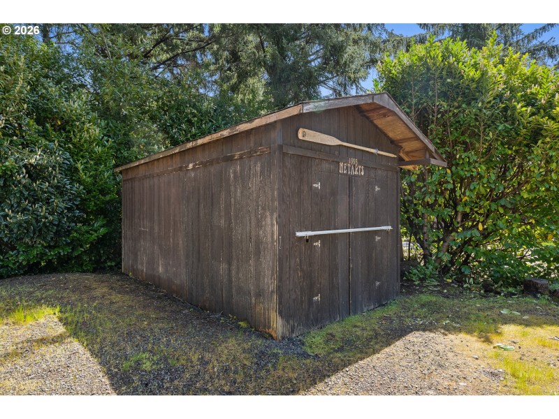 Shed