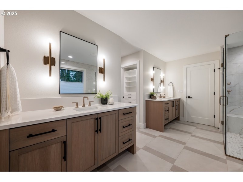 Owner's Suite Bathroom