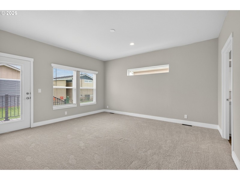 Bedroom, Primary