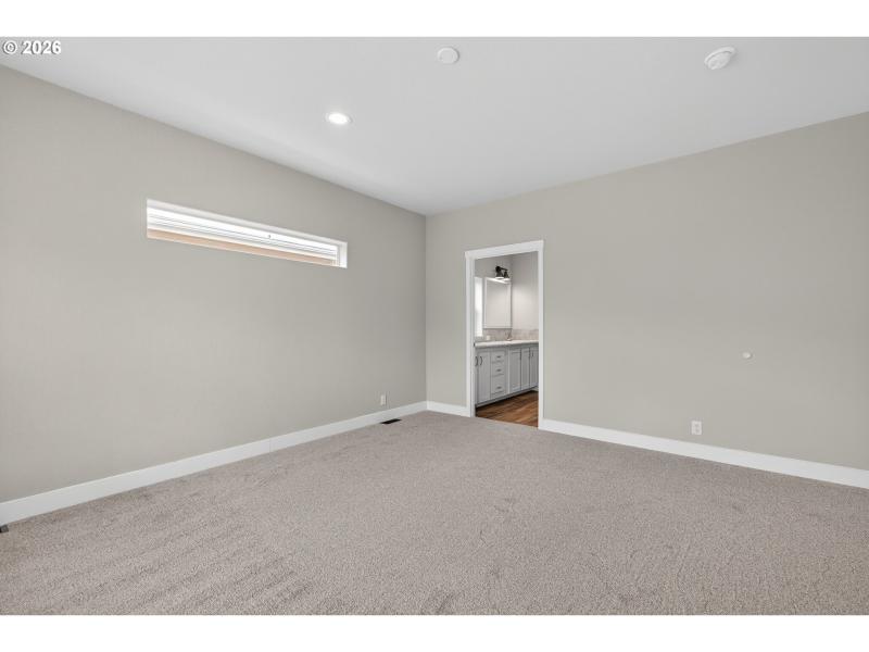 Bedroom, Primary