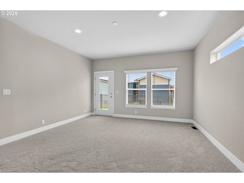 Bedroom, Primary