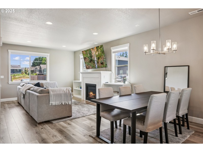 Living Room/Dining Room