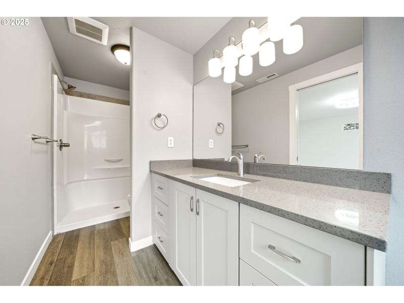 Owner's Suite Bathroom