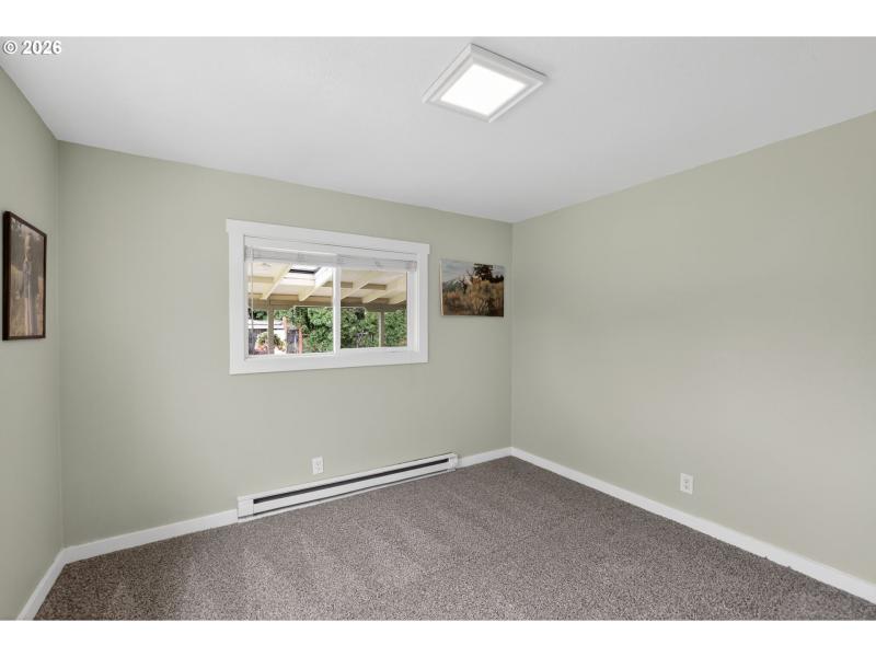 Bedroom, Primary