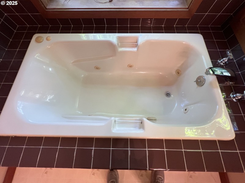 Owner's Suite Bathroom