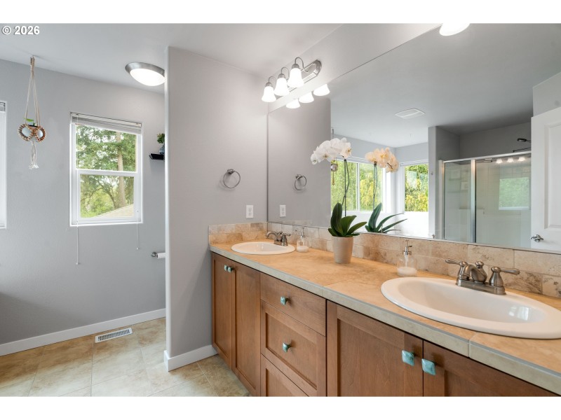 Owner's Suite Bathroom