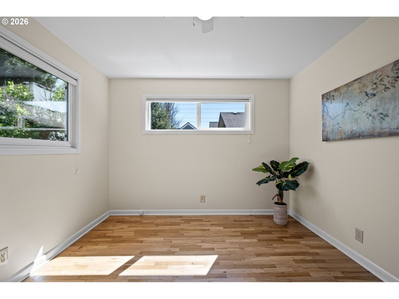 Bedroom, Primary
