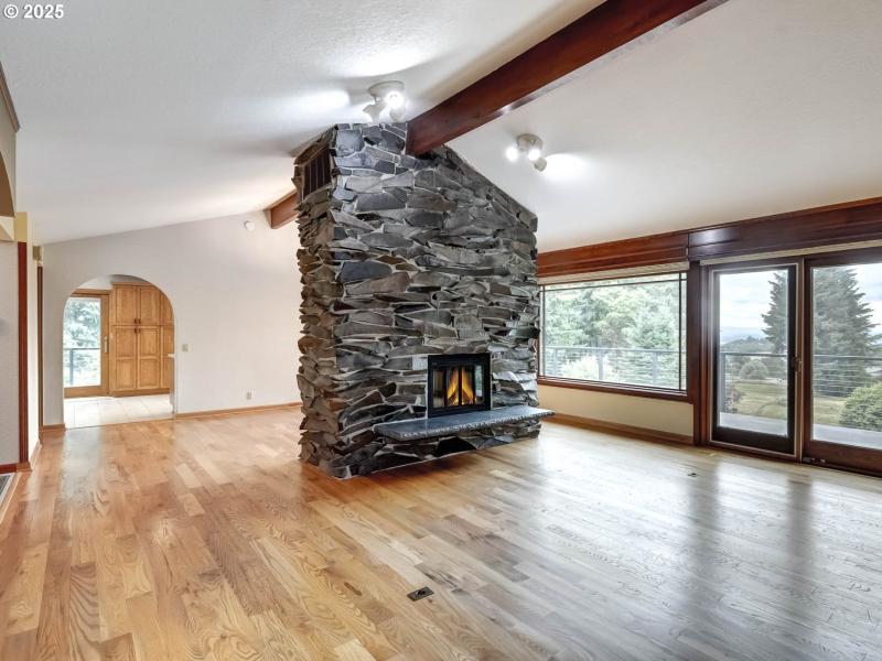 Living Room/Dining Room