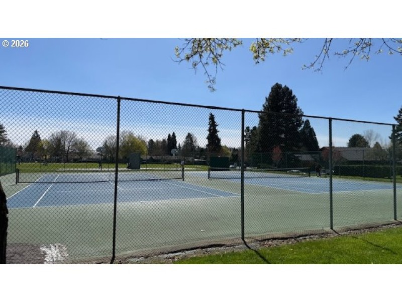 Community Tennis
