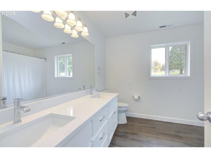 En Suite Bathroom
