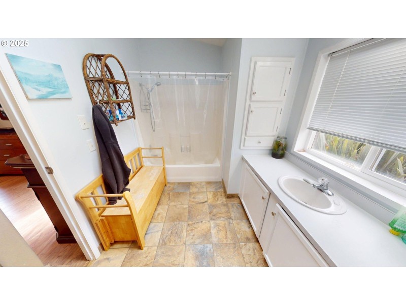 Owner's Suite Bathroom