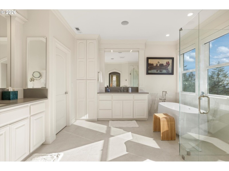Bathroom, Attached
