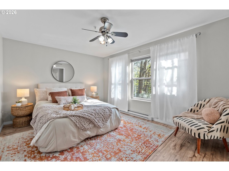 Bedroom, Primary