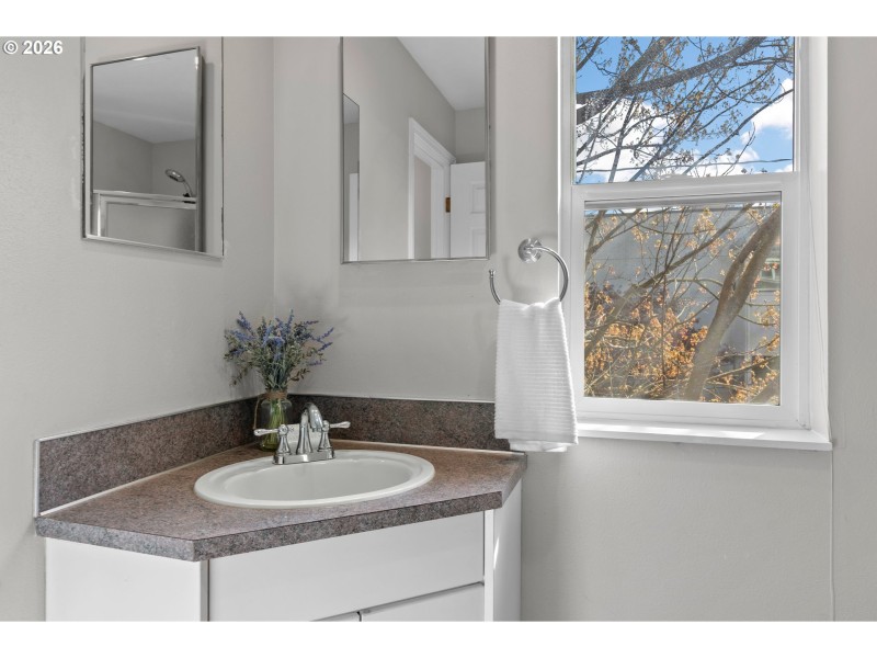 Bathroom, Attached