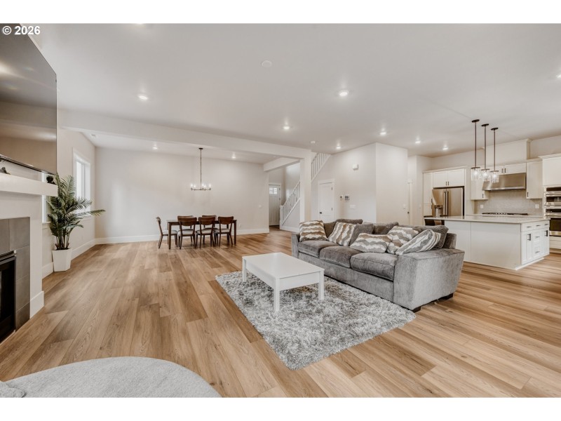 Living Room/Dining Room