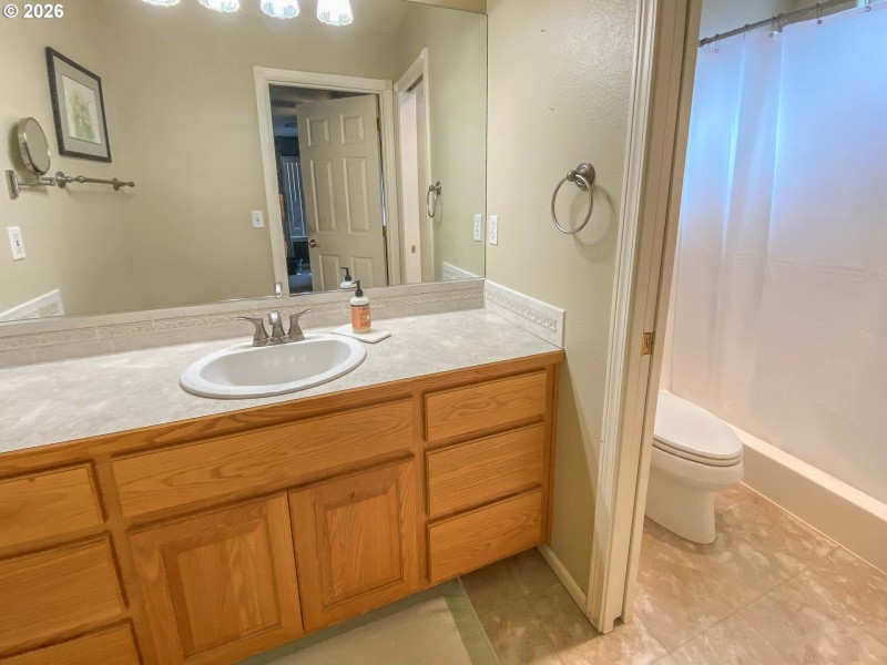Bathroom, Attached