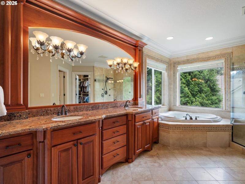 Owner's Suite Bathroom
