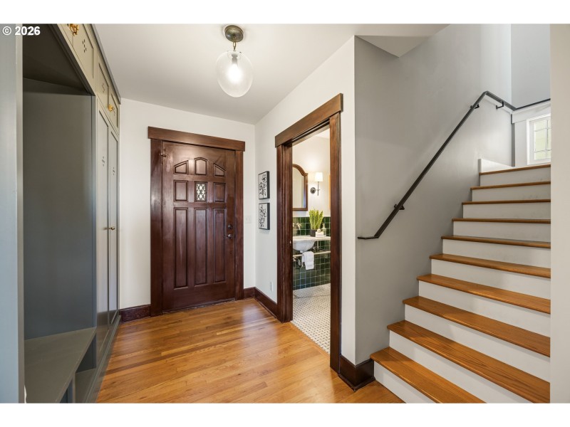 Entrance/Foyer