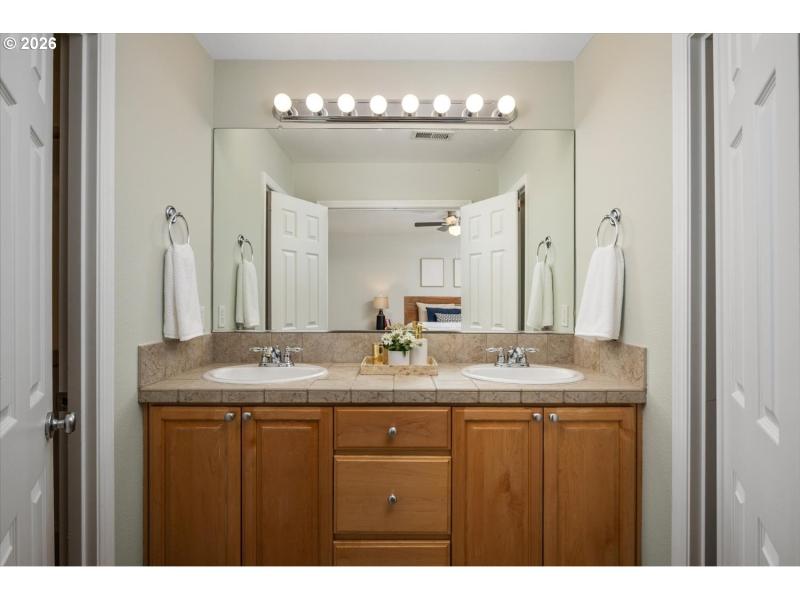 Bathroom, Attached