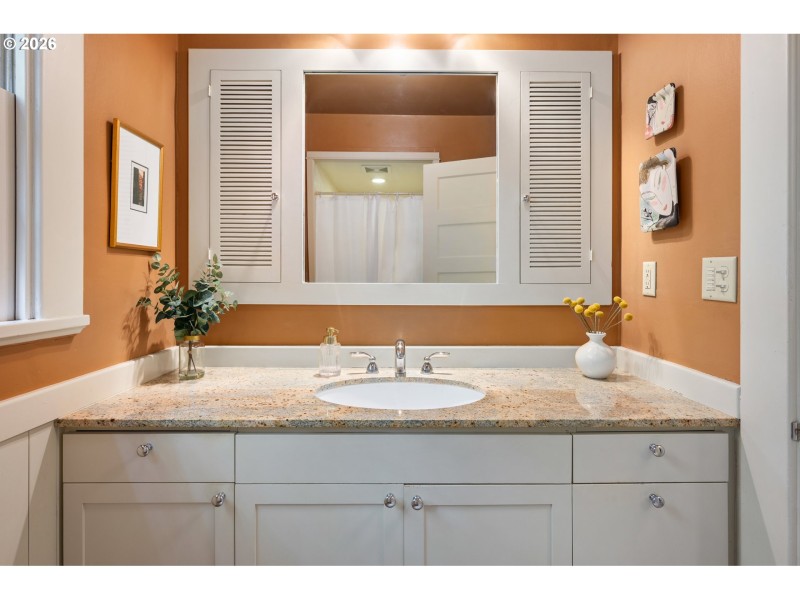 Owner's Suite Bathroom