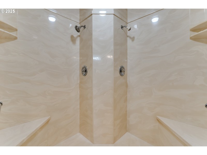 Bedroom, Owner's Suite