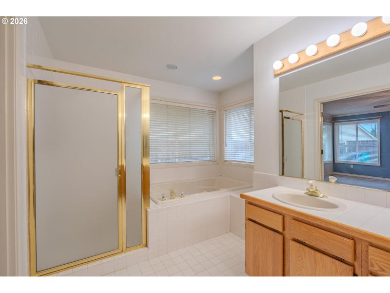 Bathroom, Attached