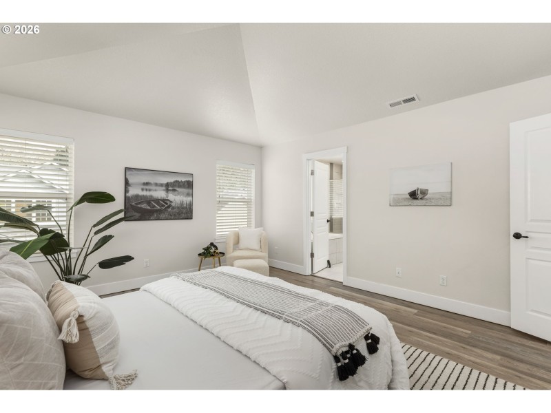 Bedroom, Primary