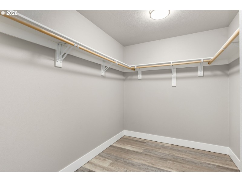 Bedroom, Primary