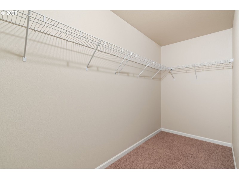Bedroom, Primary