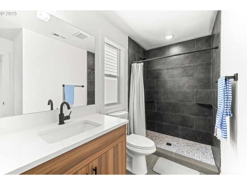 Owner's Suite Bathroom