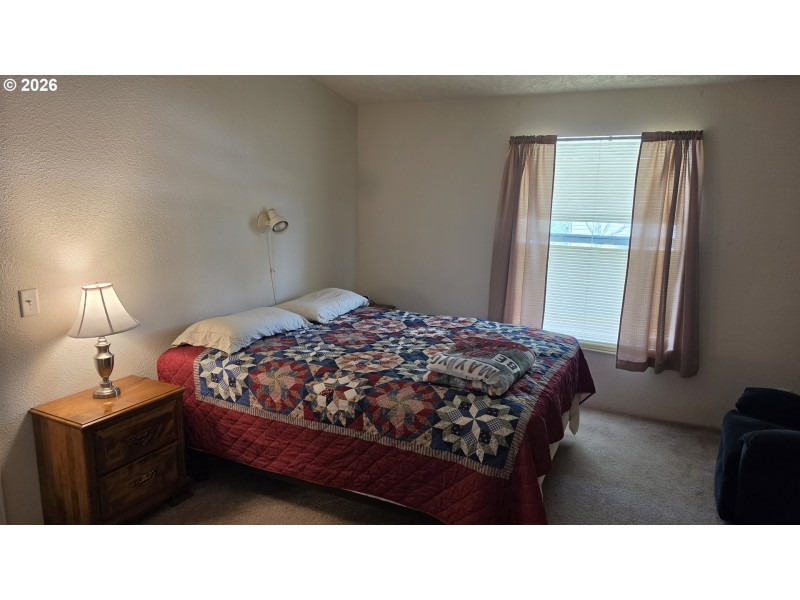 Bedroom, Primary