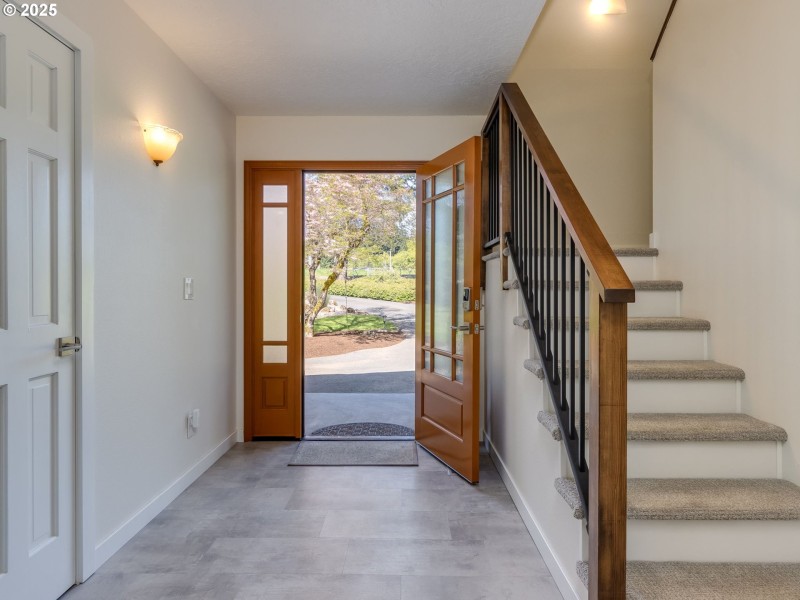 Entrance/Foyer
