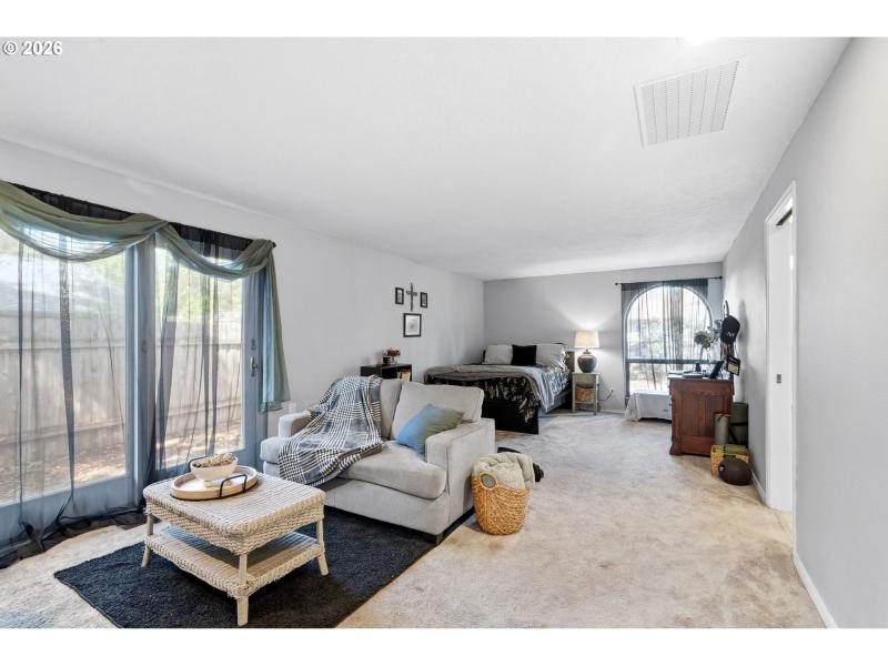 Bedroom, Owner's Suite