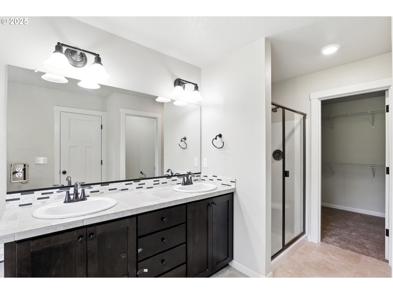 Owner's Suite Bathroom