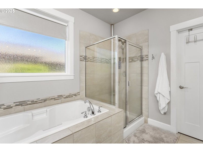 Owner's Suite Bathroom