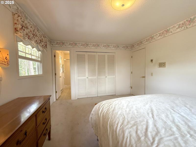 Bedroom, Owner's Suite