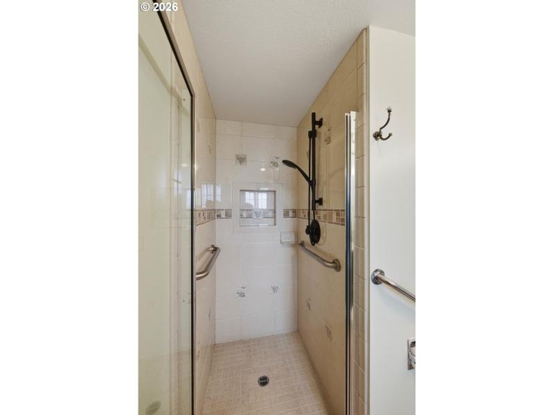 Bathroom, Attached