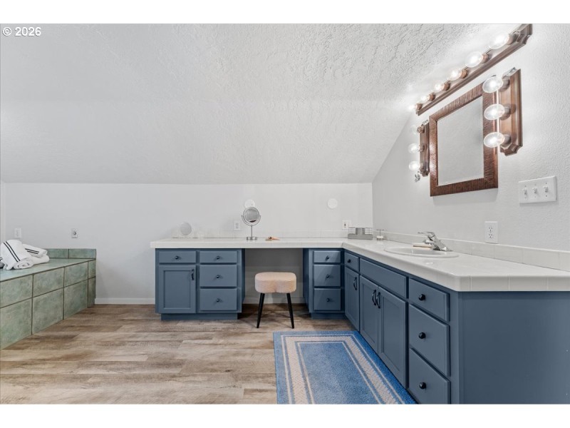 En Suite Bathroom