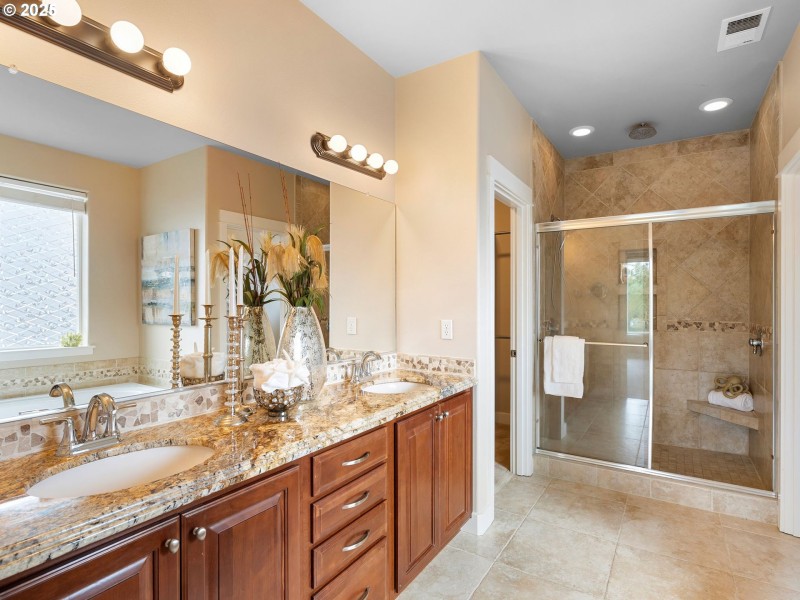 Owner's Suite Bathroom