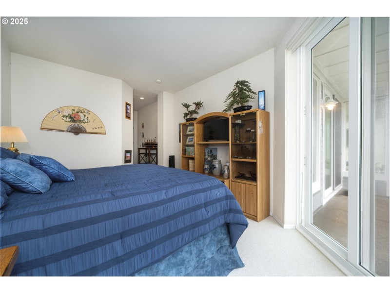 Bedroom, Owner's Suite