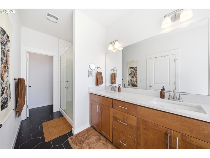 Bathroom, Attached