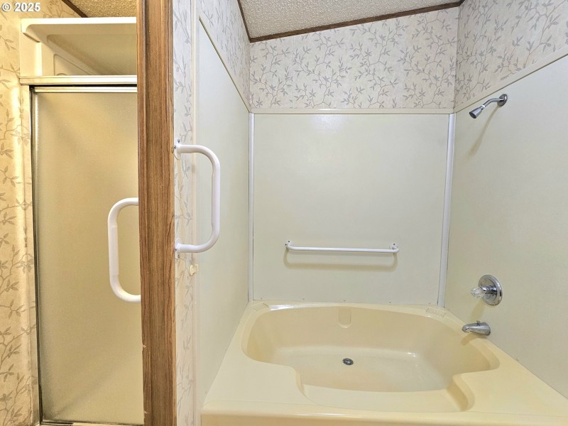 Owner's Suite Bathroom