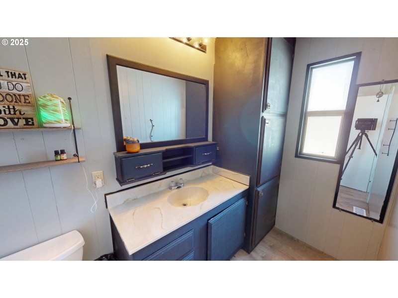 Owner's Suite Bathroom