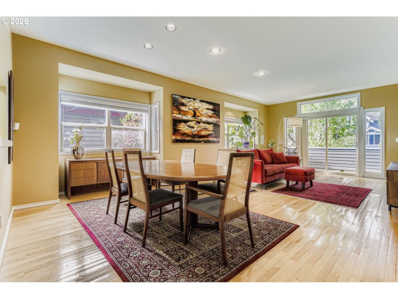 Living Room/Dining Room