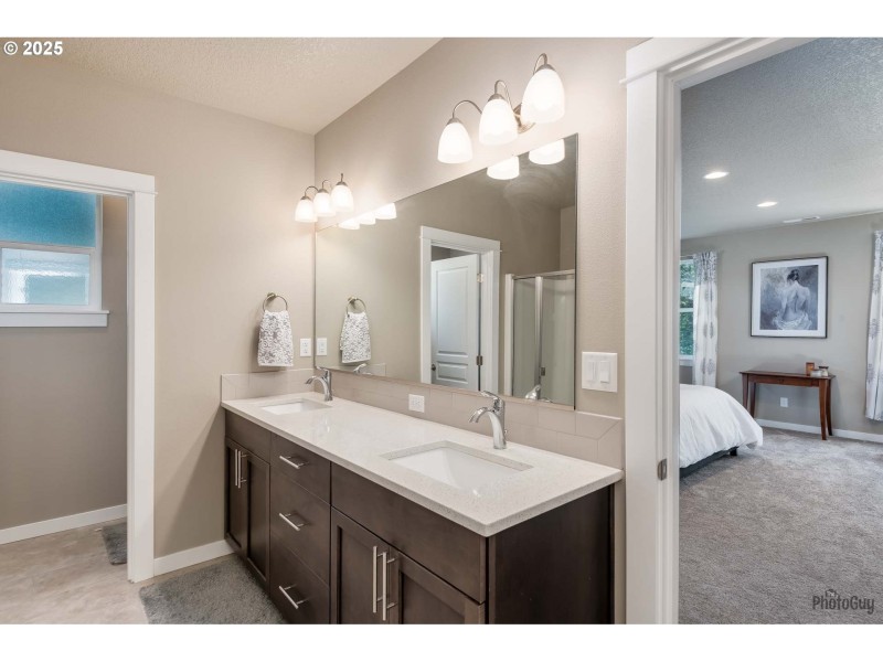 Owner's Suite Bathroom