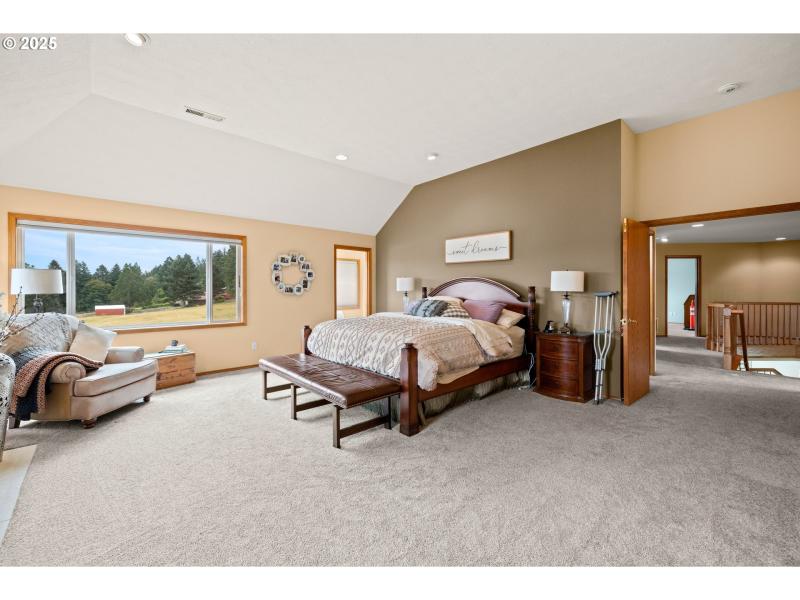 Bedroom, Owner's Suite