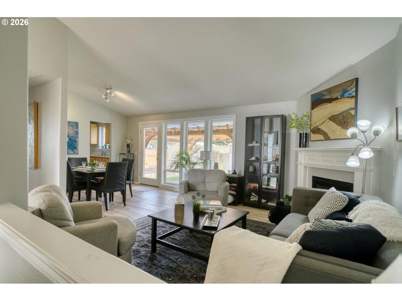 Living Room/Dining Room